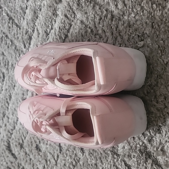 Platform Sneakers ( Baby pink) - Picture 3 of 5